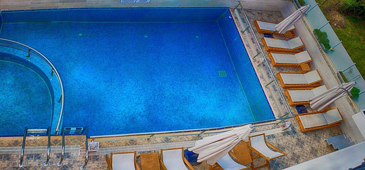 Anthena Aparthotel 4*